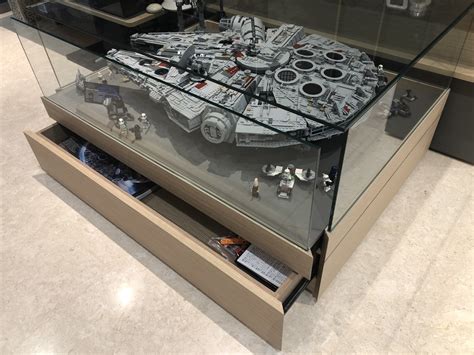 Lego Millennium Falcon 75192 Coffee Table