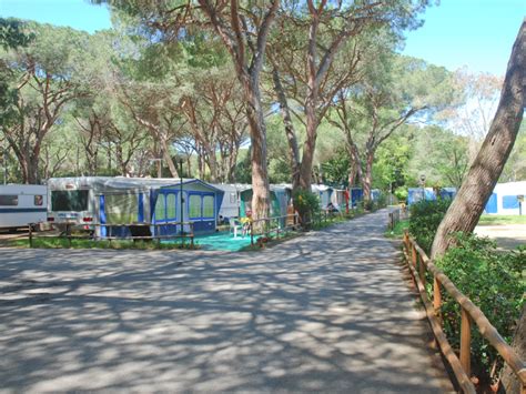 Camping in Tuscany on the sea - Santapomata Holidays, Camping Village ...