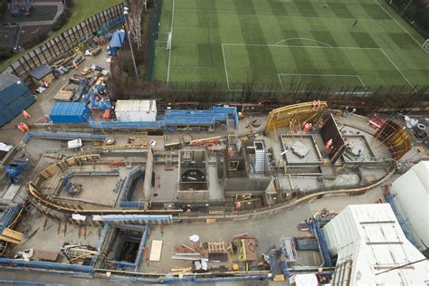 Crossrail updates passengers on Elizabeth Line construction progress