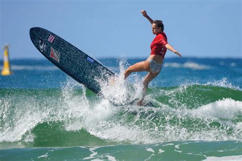 Longboarding championships: the young, the old and the best mates ...