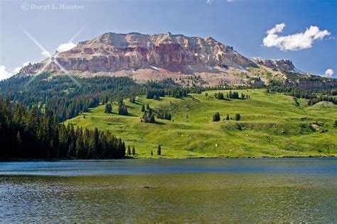 Absaroka Lake, Beartooth Mountains, Beartooth Highway | The Hole Picture | Wyoming landscape ...