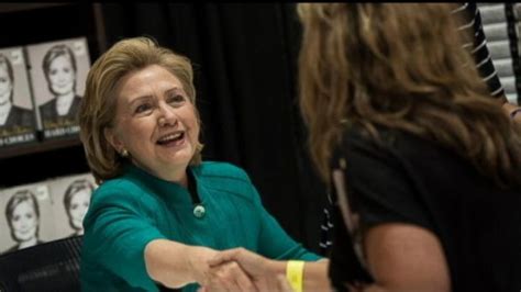 Video Surprise Guest at Hillary Clinton Book Signing - ABC News