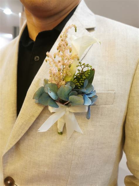 Boutonniere #Chic&Classy – Pace Flowers & Gifts