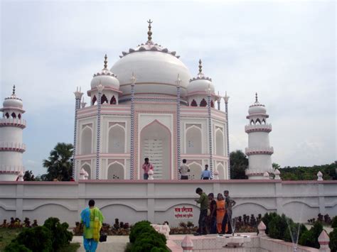 Copycat Version of Taj Mahal in Bangladesh- Charismatic Planet