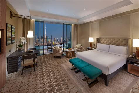 Hotel room Deluxe Skyline View Room King, Mandarin Oriental Jumeira ...