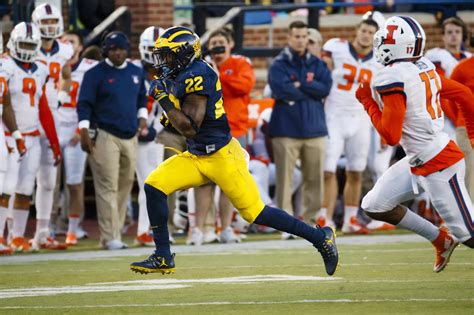 Harbaugh History: Win No. 17 vs. Illinois (2016)