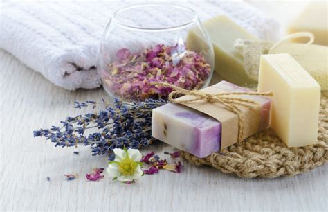 50+ DIY Homemade Soaps that Smell Amazing | IdeasToKnow