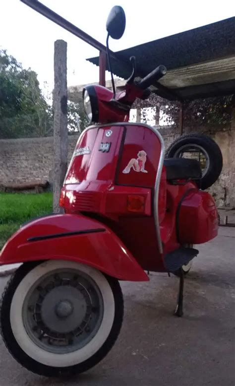 Moto Bajaj Chetak USD 1600