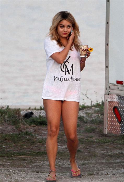 Vanessa Hudgens On the Set of Spring Breakers-05 – GotCeleb