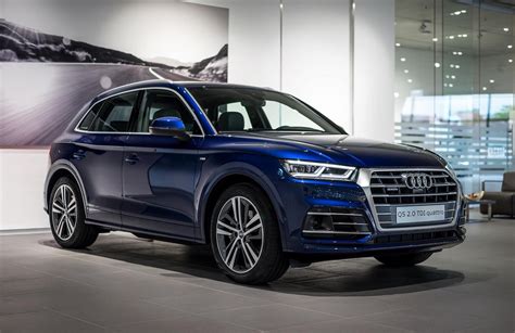 2017 Audi Q5 In Navarra Blue Metallic On Display In Neckarsulm | Carscoops