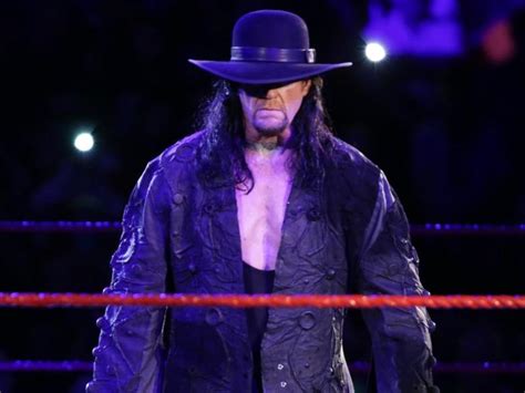 Undertaker يودع حلبة المصارعة | ET بالعربي