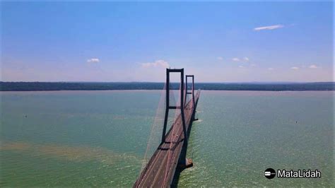 Sensasi Melintasi JEMBATAN SURAMADU, Jembatan Terpanjang di Indonesia - MataLidah.com