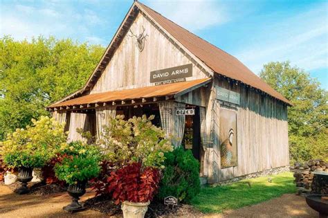 10 Things To Do in Leiper's Fork, Tennessee - Wanderlight Moments