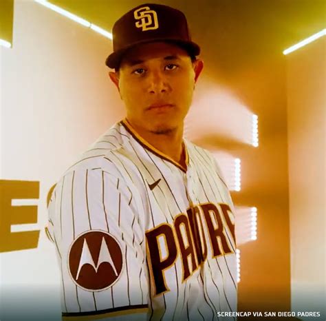 San Diego Padres to Wear Motorola Logo on Jerseys in 2023 – SportsLogos ...