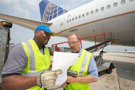 Airport Operations Ramp & Car... - United Airlines Office Photo | Glassdoor