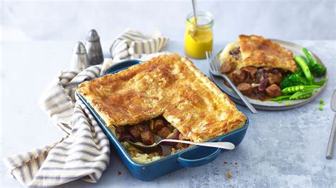 Bangers and Mash Pie - Meatless Farm