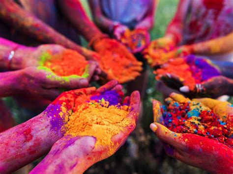 Happy Holi 2019: Puja Vidhi, Puja Samagri, Holika Dahan Timings in ...