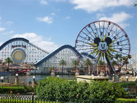 Disneyland Trip Highlights - Disney in your Day