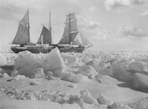 南極探検船エンデュアランス号をついに発見、水深3千mの海底で、沈没から107年 | ナショナル ジオグラフィック日本版サイト