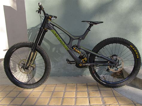 Santa Cruz V10 Carbon - IntenseMack10's Bike Check - Vital MTB