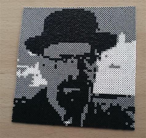 Breaking Bad Heisenberg aka Walter White Portrait | Breaking bad, Pixel art, Walter white