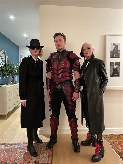 Elon Musk becomes Halloween Devil's Champion with $7,500 costume [Video ...