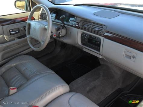 1997 Cadillac DeVille Sedan interior Photo #42343896 | GTCarLot.com