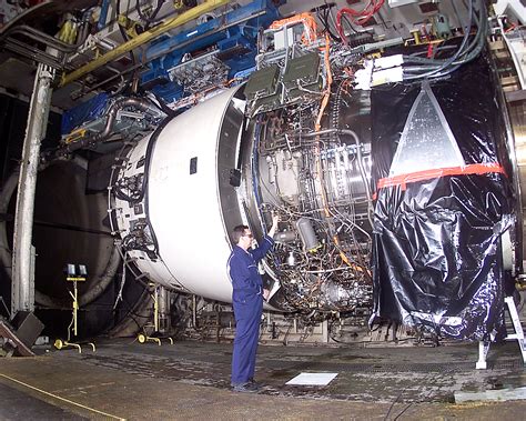 File:Rolls-Royce Trent 900 AEDC-d0404084 USAF.jpg - Wikimedia Commons