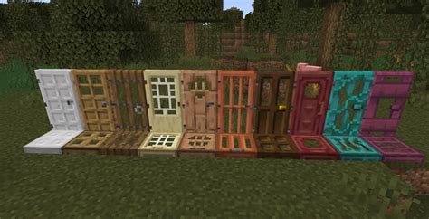 Doors with holes and matching trapdoors Minecraft Texture Pack