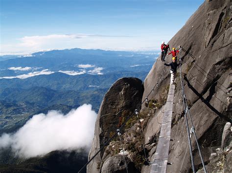 4-day Mount Kinabalu summit & Low’s Peak circuit via ferrata in Sabah. 4-day trip. Certified guide