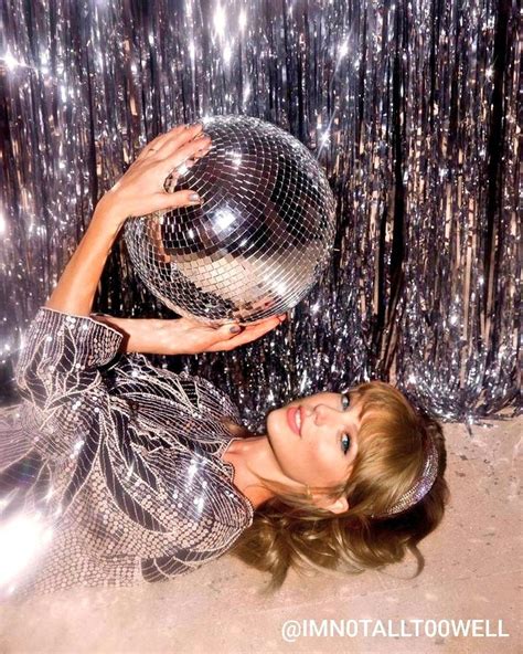 mirrorball photoshoot edit | Taylor swift pictures, Taylor swift wallpaper, Taylor swift album