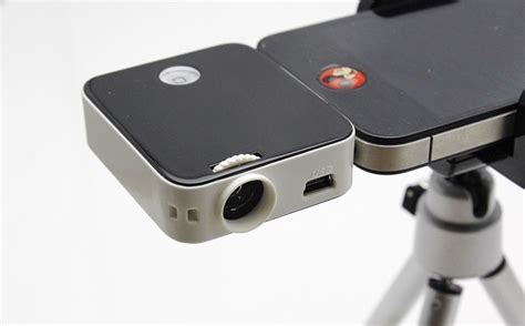 Other Accessories - Apple style mini projector (iphone 4 connector ...