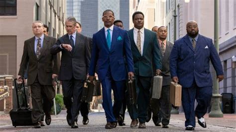 The Burial Review: Jamie Foxx Dominates Dull Legal Case