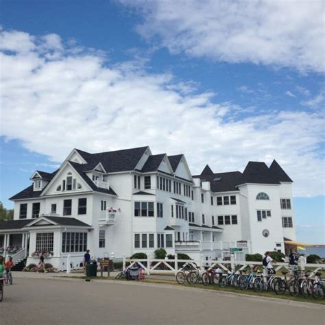 front and side of Iroquois Hotel | Mackinac island, Mackinac, Iroquois hotel