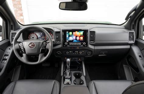 2022 Nissan Frontier: 105 Interior Photos | U.S. News