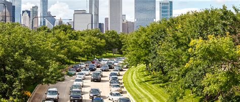 Do You Need a Car in Chicago? 5 Things to Know