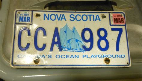 Canadian License Plates from Canada's Caperkid | Collectors Weekly