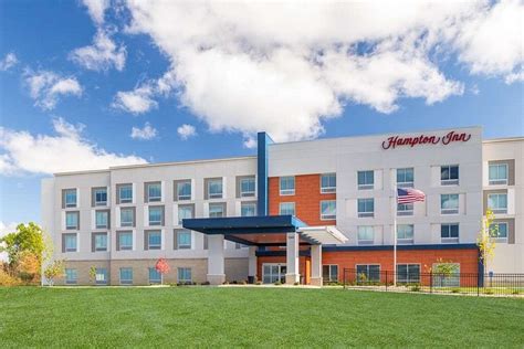 HAMPTON INN BY HILTON BEDFORD $127 ($̶1̶5̶1̶) - Updated 2023 Prices & Hotel Reviews - IN