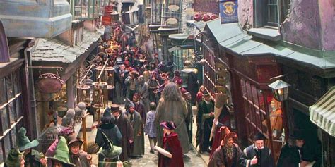 Harry Potter: Every Shop In Diagon Alley, Ranked