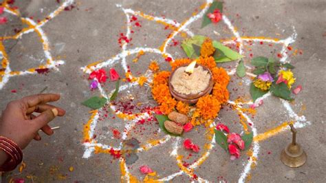 Devotees Attend Greyslake Hindu Temple's 'Vivah Samaroh' Ritual