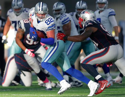 Jamie Collins and Jason Witten - Photos: Cowboys vs. Patriots - ESPN