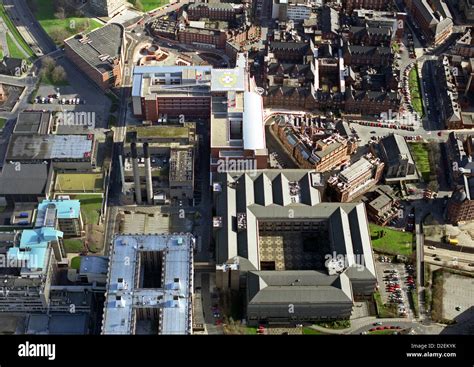 aerial view of Leeds General Infirmary LGI Hospital Stock Photo ...