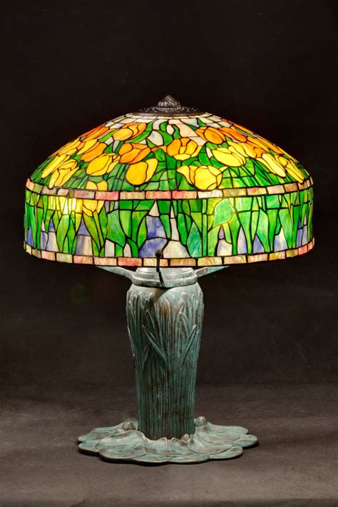 Tiffany Tulip lamp