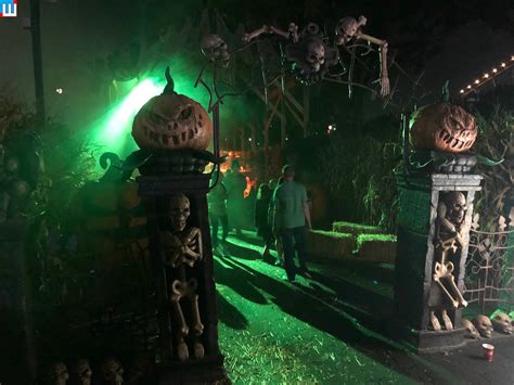 MidwestInfoGuide: Halloween HAUNT Mazes (WOF)