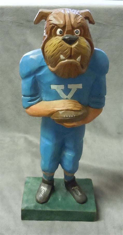 Lot Detail - VINTAGE 12" YALE BULLDOG FOOTBALL WOOD MASCOT STATUE