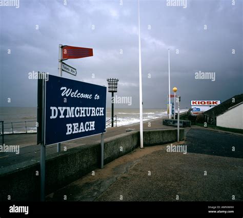 Dymchurch Beach Kent England UK Stock Photo - Alamy