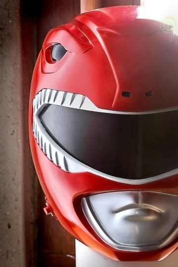 Tyranno Ranger (red ranger) helmet replica | Here’s Littlegiant studio blog