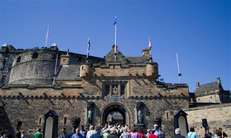 Top 10 Things To Do And See Along Edinburgh's Royal Mile