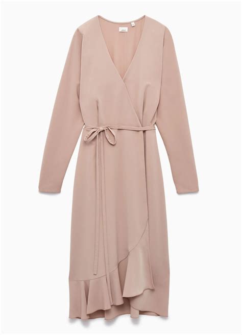 13 Robe Dresses That’ll Make You Feel Like You’re on Vacation | Glamour