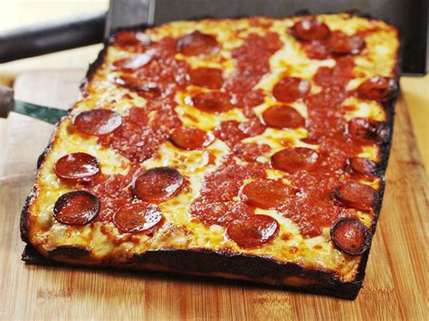 Detroit-Style Pizza Is the Best Thing You're Gonna Make This Year | The ...